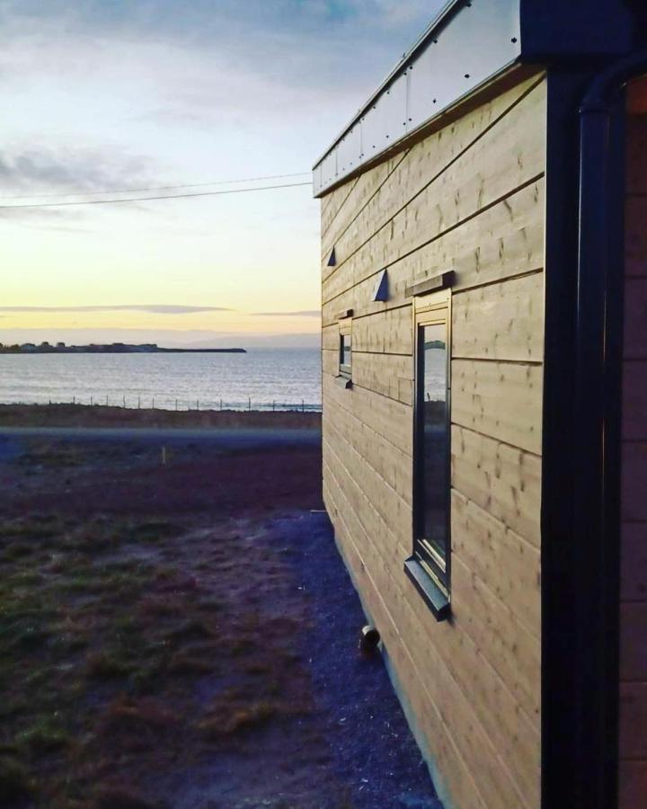 Ekkeroy Lodge - Arctic Living Vadso Luaran gambar