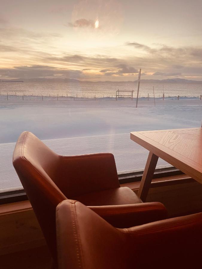 Ekkeroy Lodge - Arctic Living Vadso Luaran gambar
